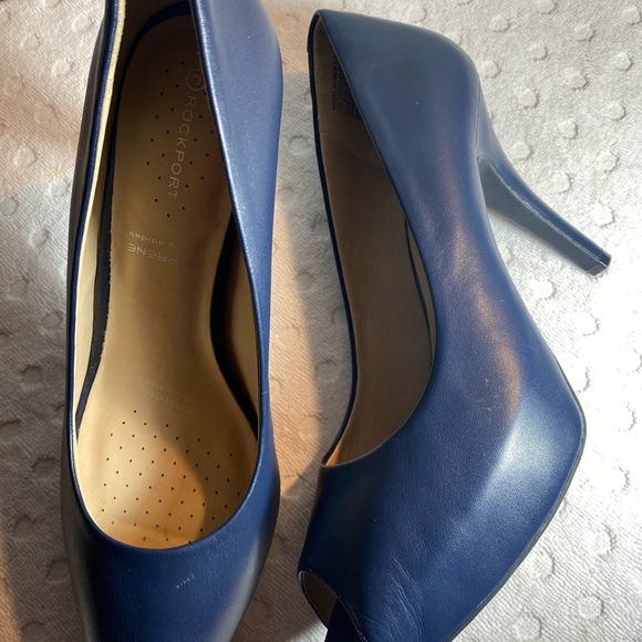 NWOT ROCKPORT adiPRENE by Adidas Women’s Blue Leather PeepToe Pumps - Picture 6 of 16